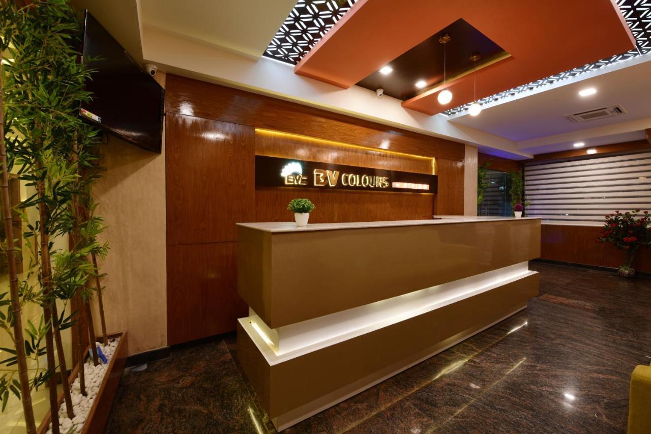 העיר בנגלור Hotel Bv Colours By Rivido, Begur Main Road מראה חיצוני תמונה