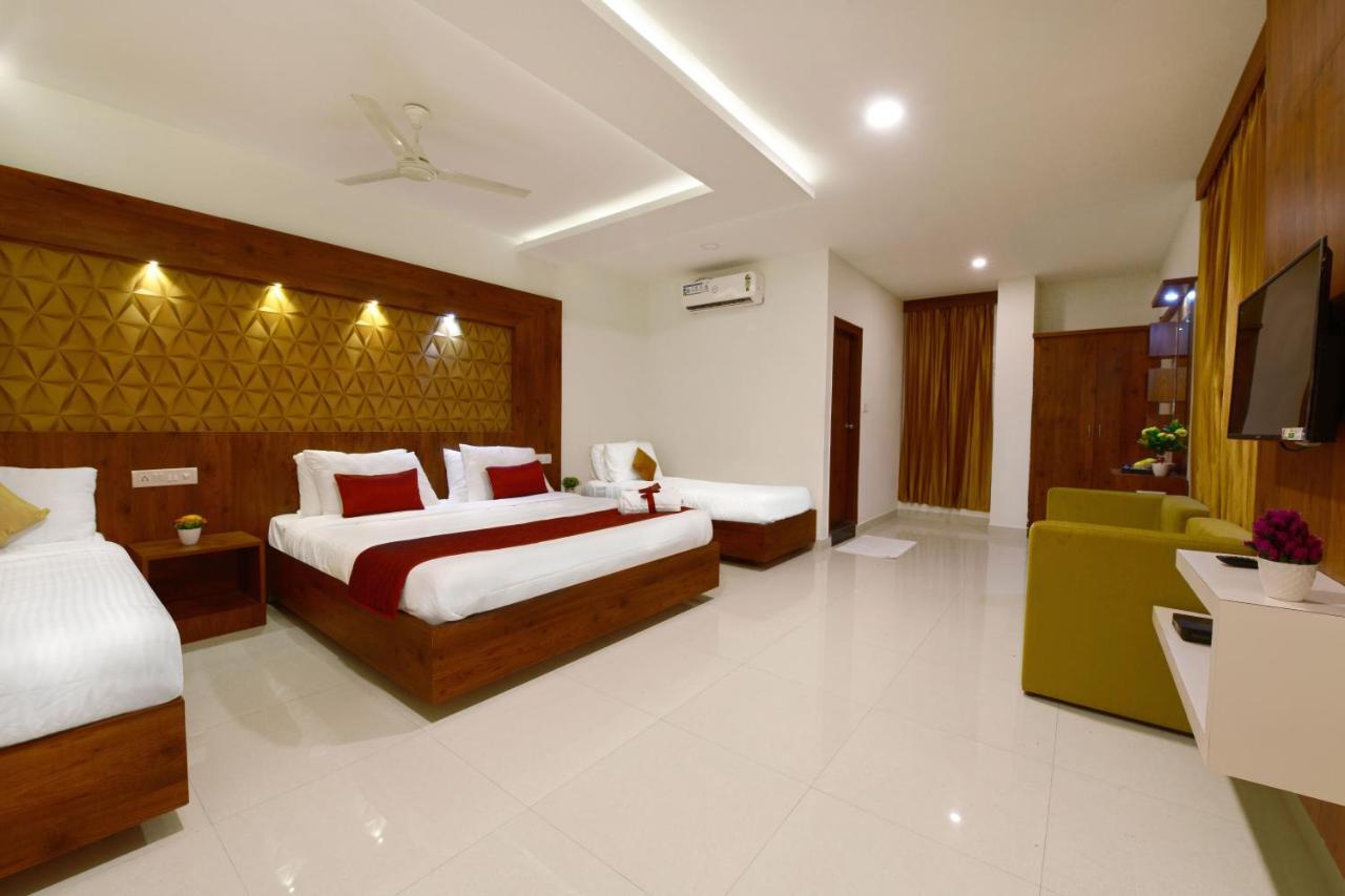 העיר בנגלור Hotel Bv Colours By Rivido, Begur Main Road מראה חיצוני תמונה
